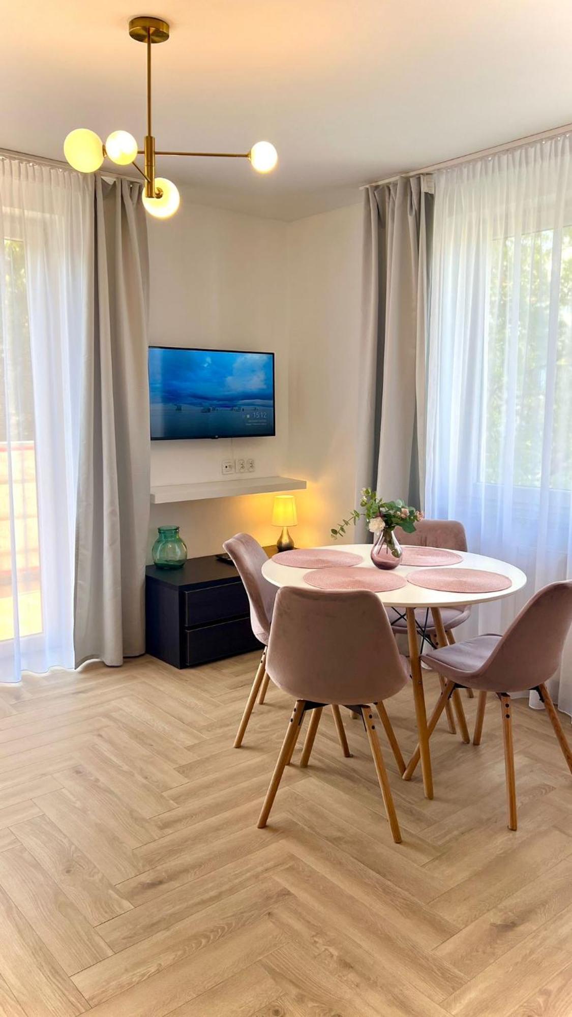 Apartamenty 45Qm Przy Plazy Beach 슈비노우이스쳬 외부 사진